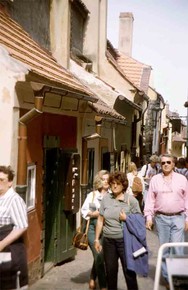 35 - Rep. Checa - Praga, callejon del oro